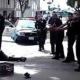 Impactante video: La policía de Los Ángeles mata a tiros a un hombre sin hogar