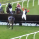 VIDEO Horrible caida de un caballo dios Jockey Goes Airborne After Falling Off His Horse