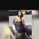 Video Hombre saca  su mujer desnuda ala calle por pegarle cuernos con 17 hombres