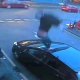 VIDEO: Un Borracho mata a su novia, se tira por una ventana y agrede a los testigos